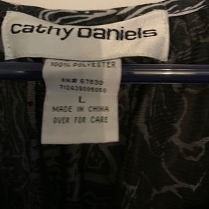 Blouse elastic sleeve cuffs and bottom